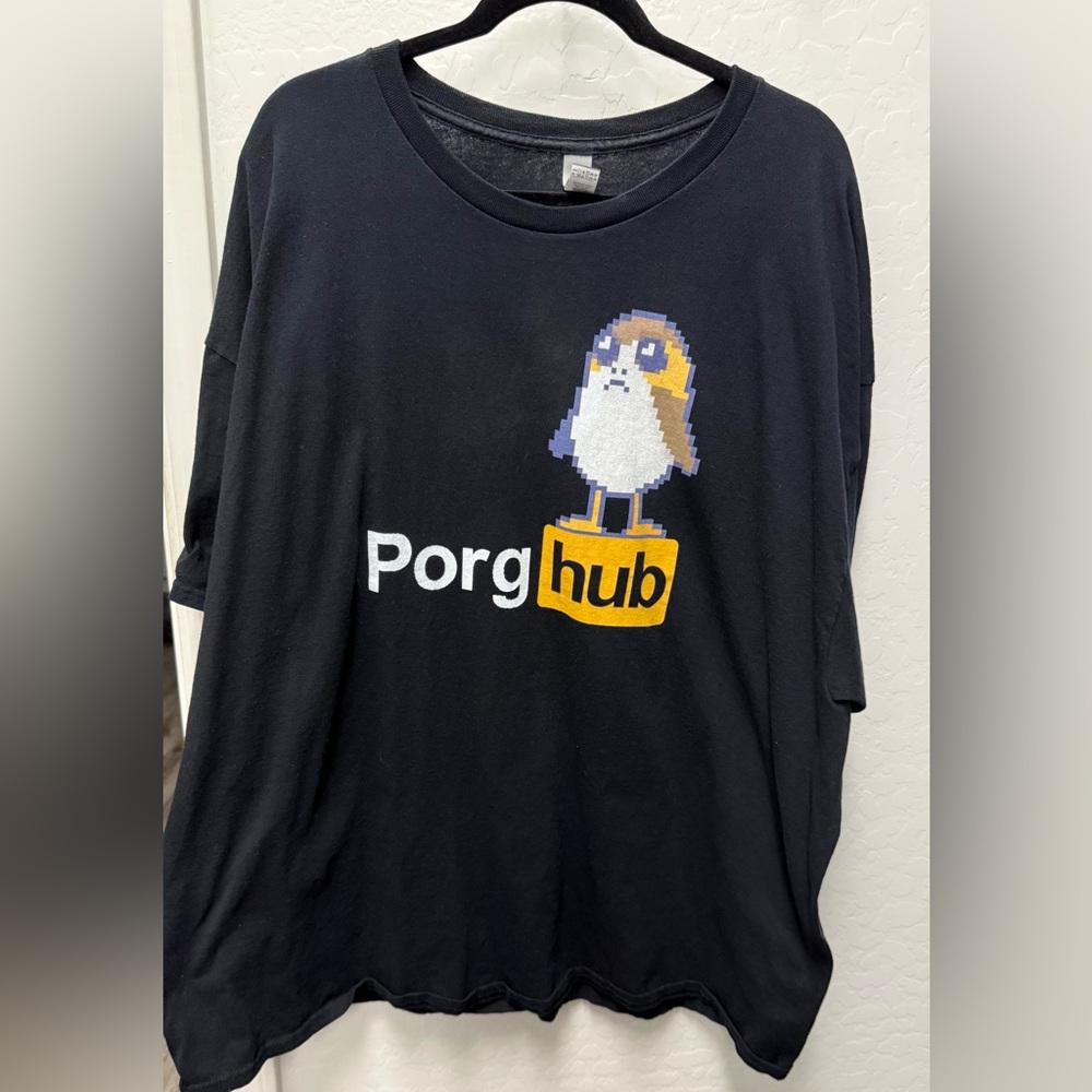 Gildan Black Porghub Graphic T-Shirt. Size 4X. NWOT